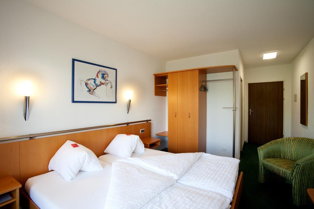 Seehotel Delphin Meisterschwanden ห้อง รูปภาพ