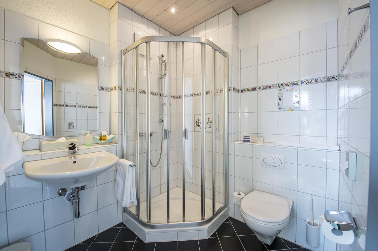 Seehotel Delphin Meisterschwanden ภายนอก รูปภาพ