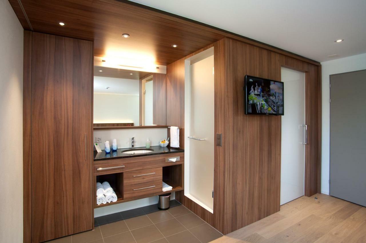 Seehotel Delphin Meisterschwanden ภายนอก รูปภาพ