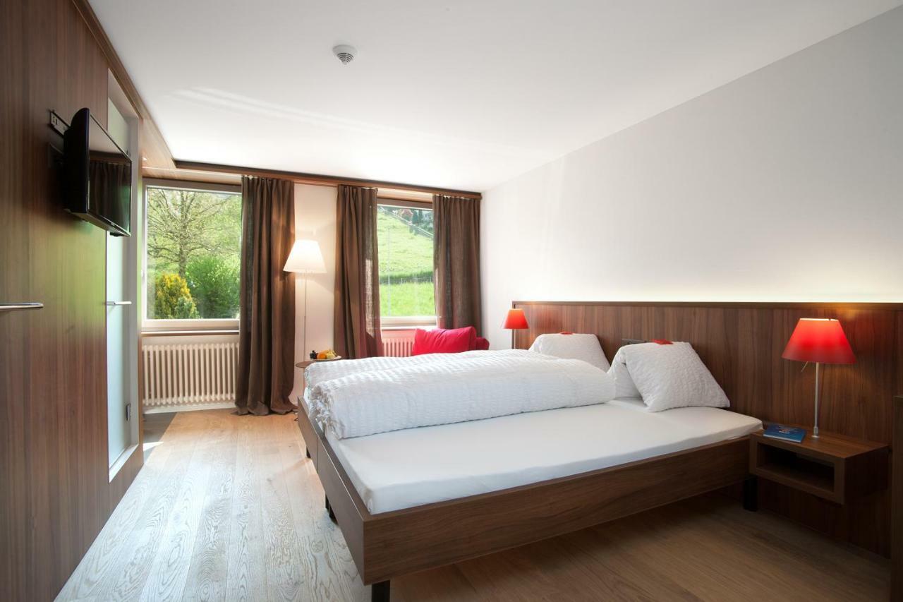 Seehotel Delphin Meisterschwanden ภายนอก รูปภาพ